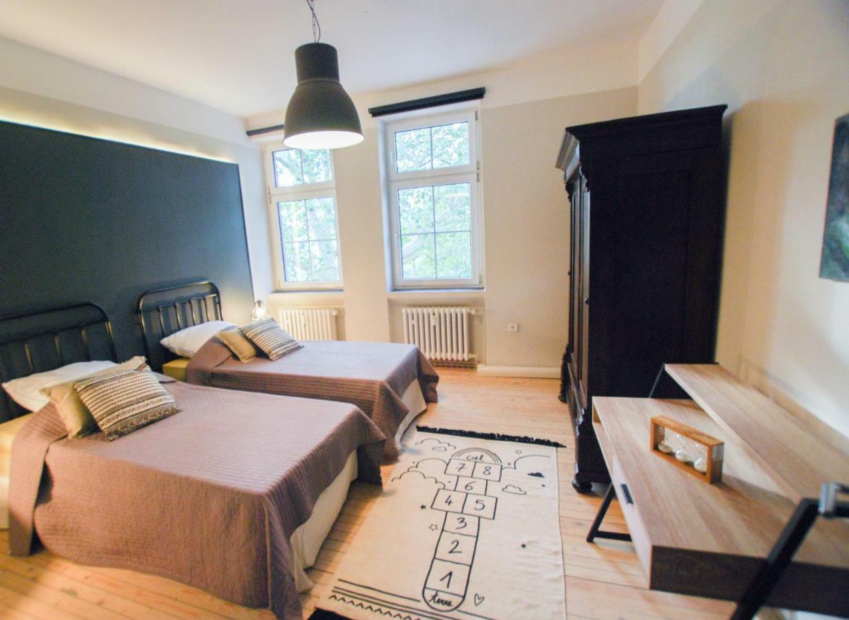 Alte Schule Gaestehaus - The Principal'S Rooms Appartment Bitburg Exteriör bild